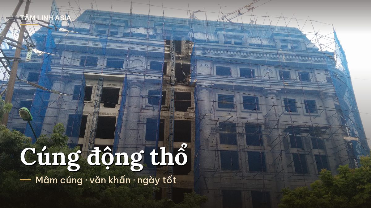 Tòa nhà đang xây dựng có giàn giáo ở Hà Nội